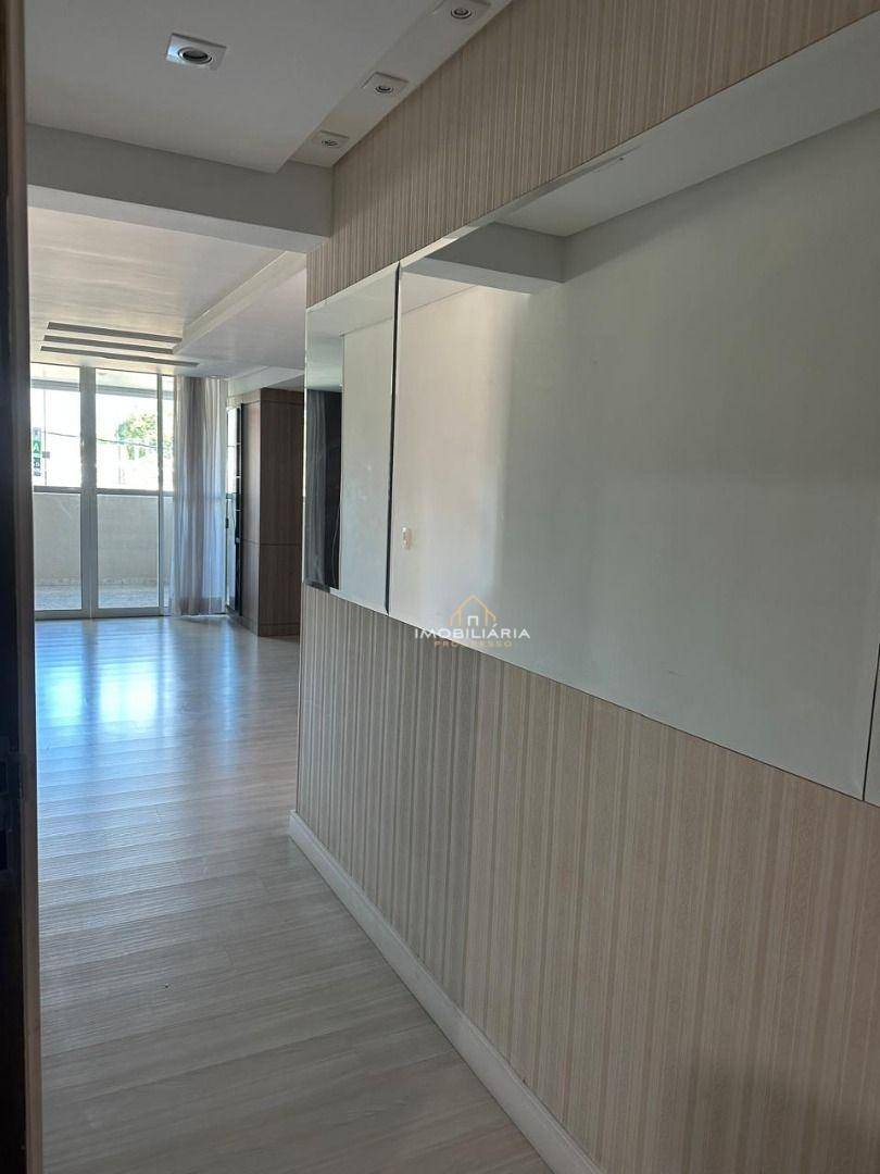 Apartamento para alugar com 2 quartos, 130m² - Foto 3