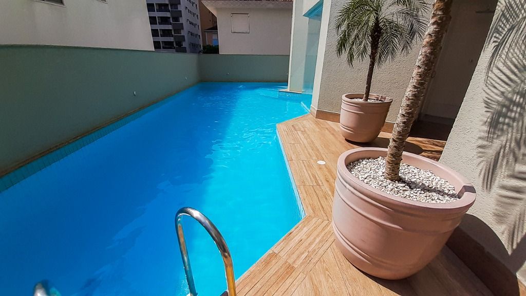 Apartamento à venda com 3 quartos, 144m² - Foto 35