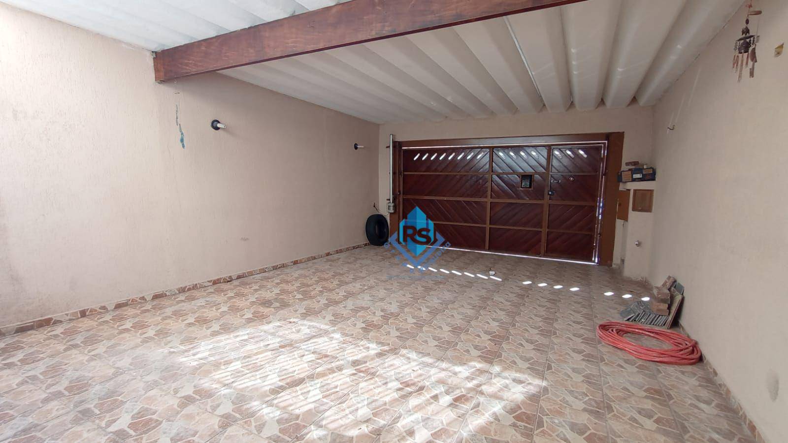 Sobrado à venda com 4 quartos, 133m² - Foto 1