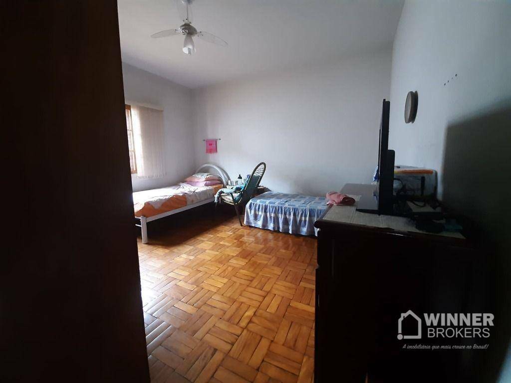 Casa à venda com 5 quartos, 750m² - Foto 13