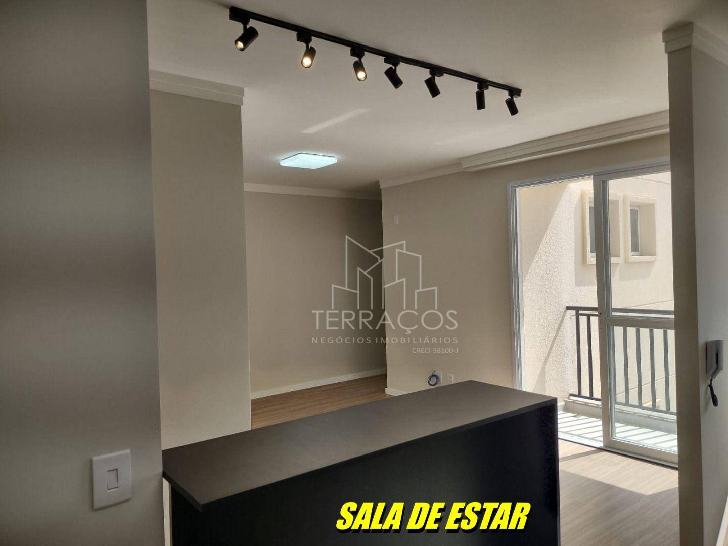 Apartamento à venda com 3 quartos, 76m² - Foto 2