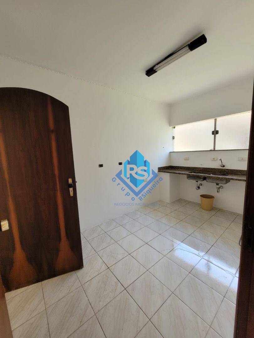 Sobrado à venda com 3 quartos, 269m² - Foto 14