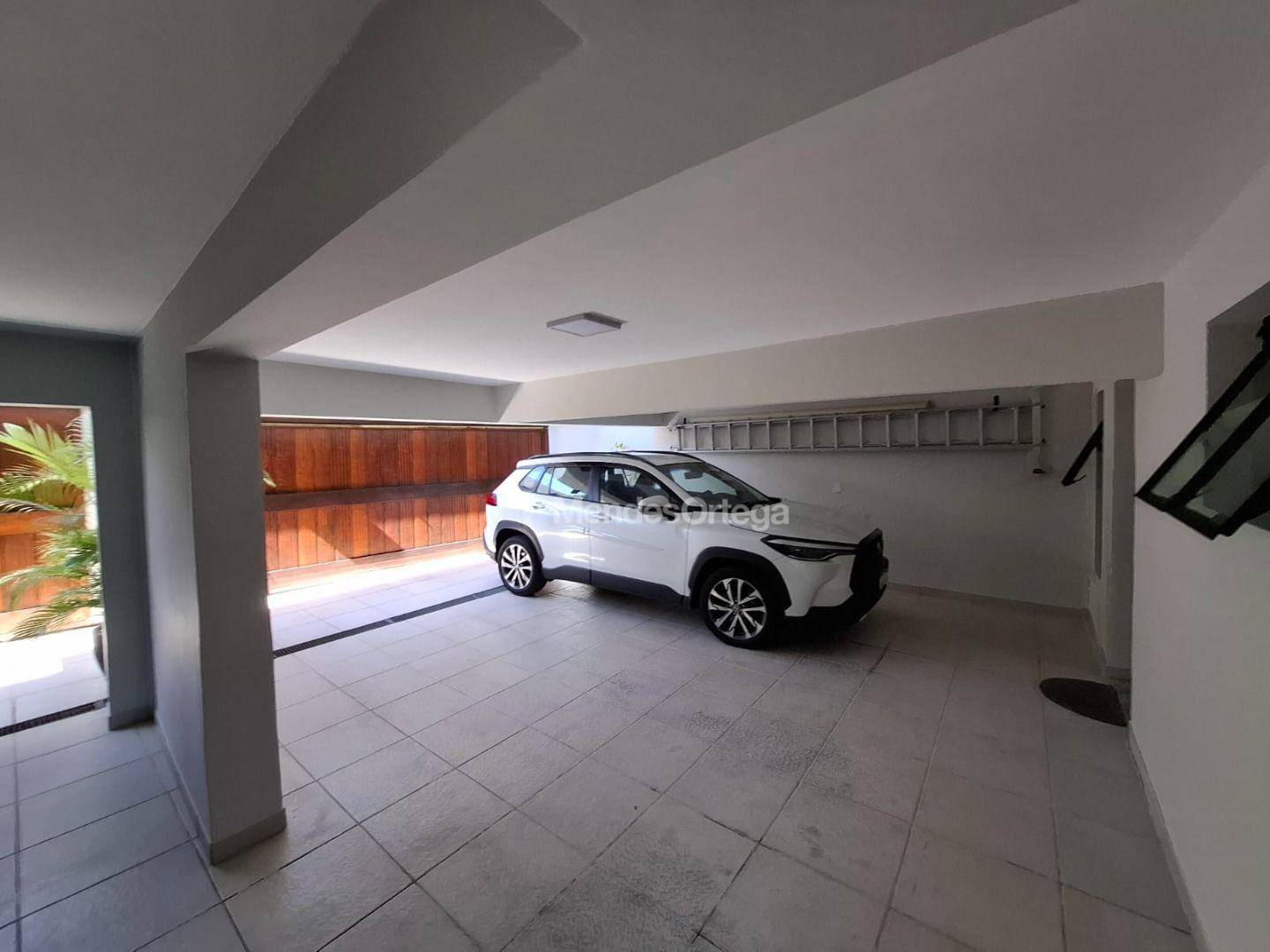 Casa, 3 quartos, 247 m² - Foto 3