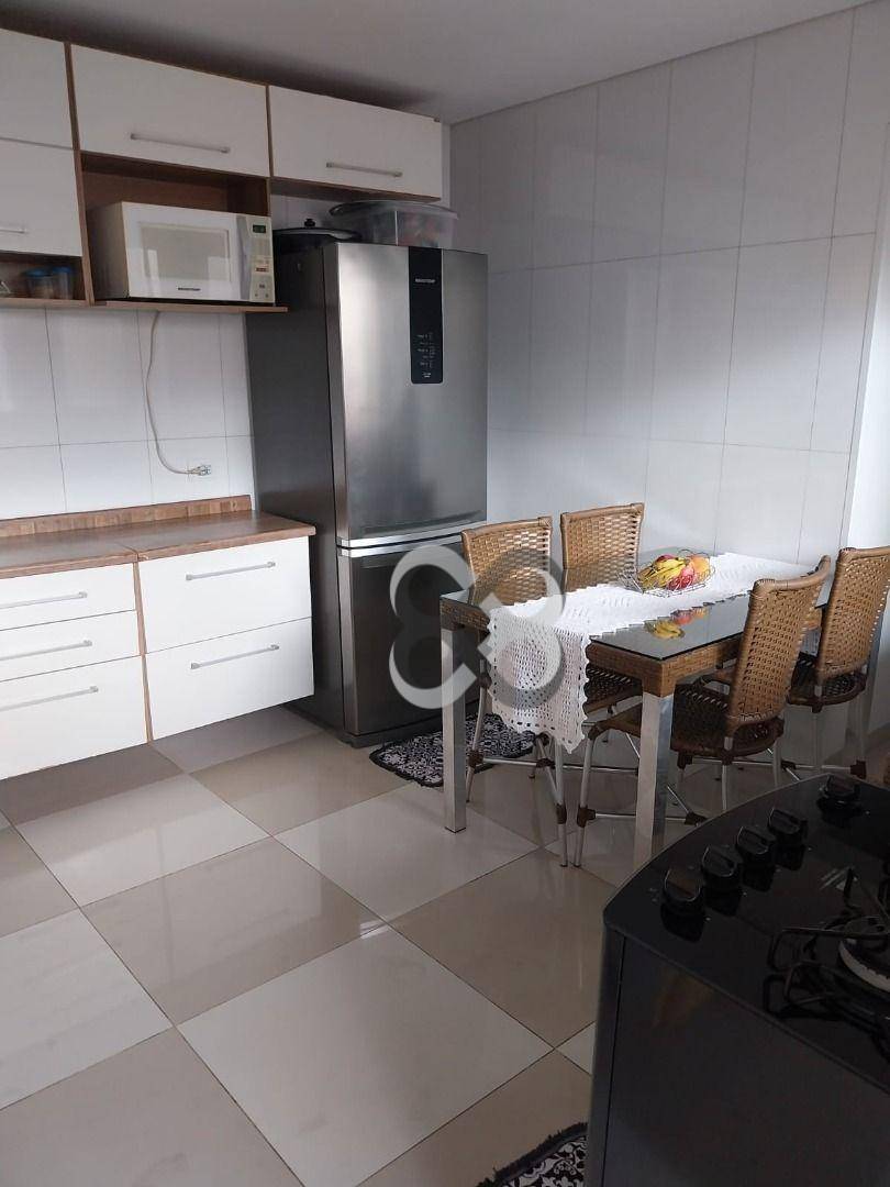 Casa à venda com 3 quartos, 90m² - Foto 4