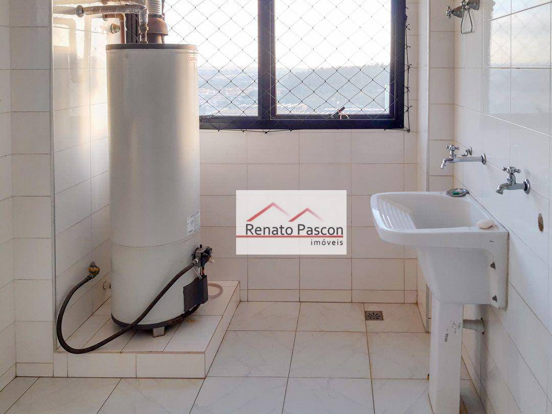 Apartamento à venda com 3 quartos, 209m² - Foto 19