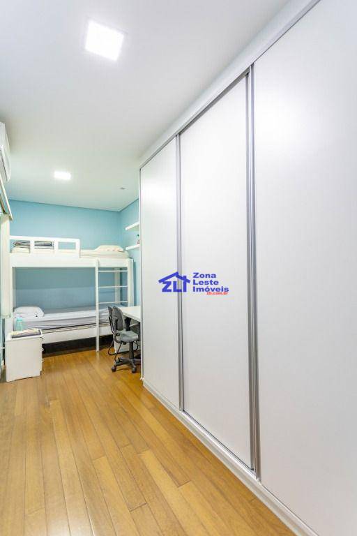 Sobrado à venda com 4 quartos, 197m² - Foto 4