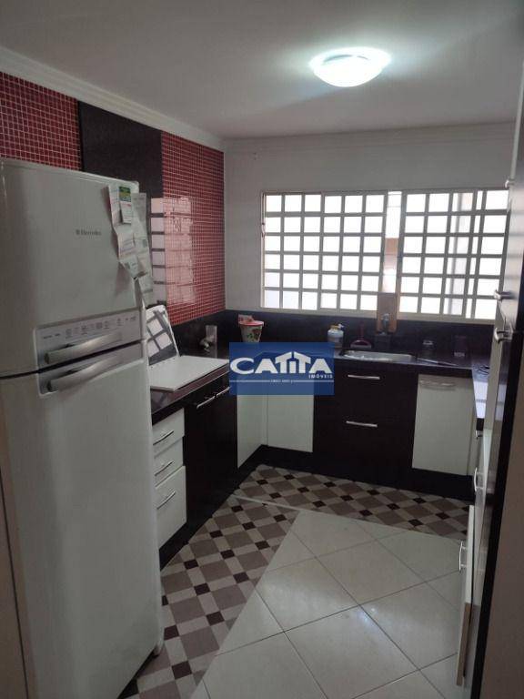 Casa à venda com 4 quartos, 300m² - Foto 1