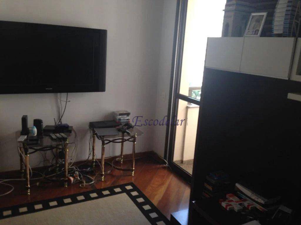 Apartamento à venda com 4 quartos, 227m² - Foto 7