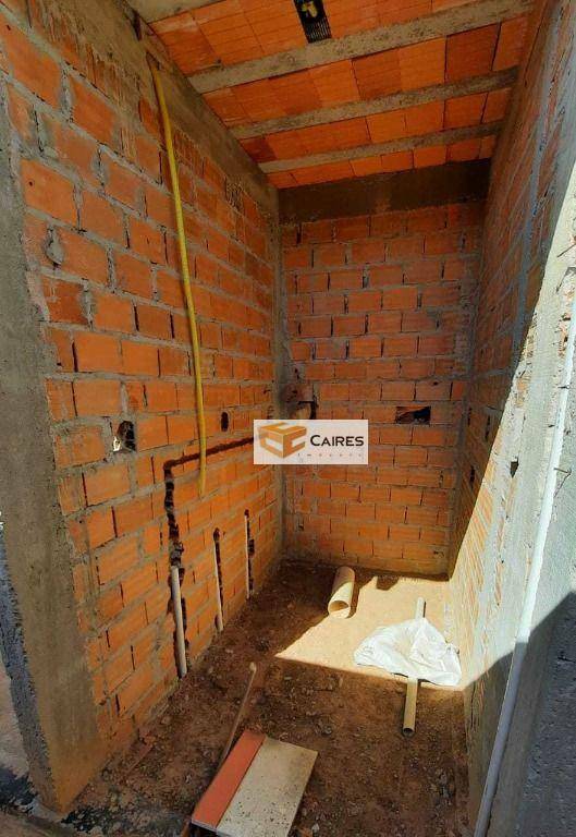 Casa à venda com 3 quartos, 180m² - Foto 2