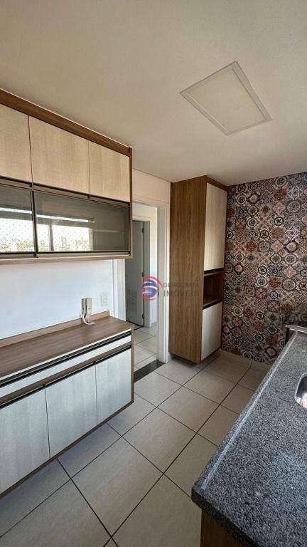 Apartamento à venda com 3 quartos, 107m² - Foto 23