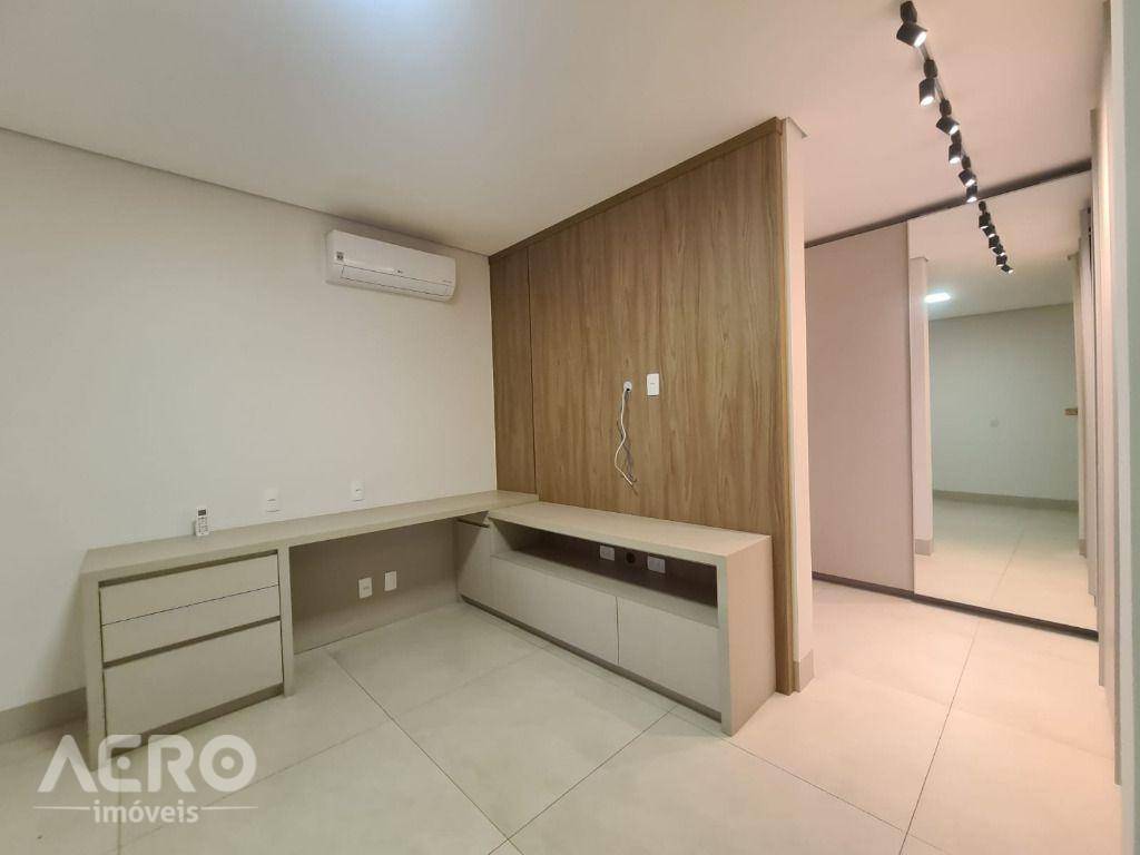 Casa de Condomínio à venda com 4 quartos, 265m² - Foto 2