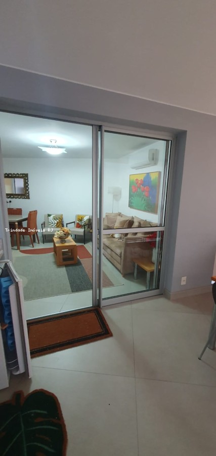Apartamento à venda com 3 quartos, 107m² - Foto 4