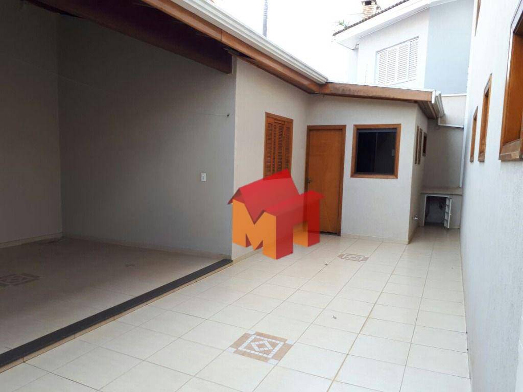 Casa à venda com 3 quartos, 304m² - Foto 9