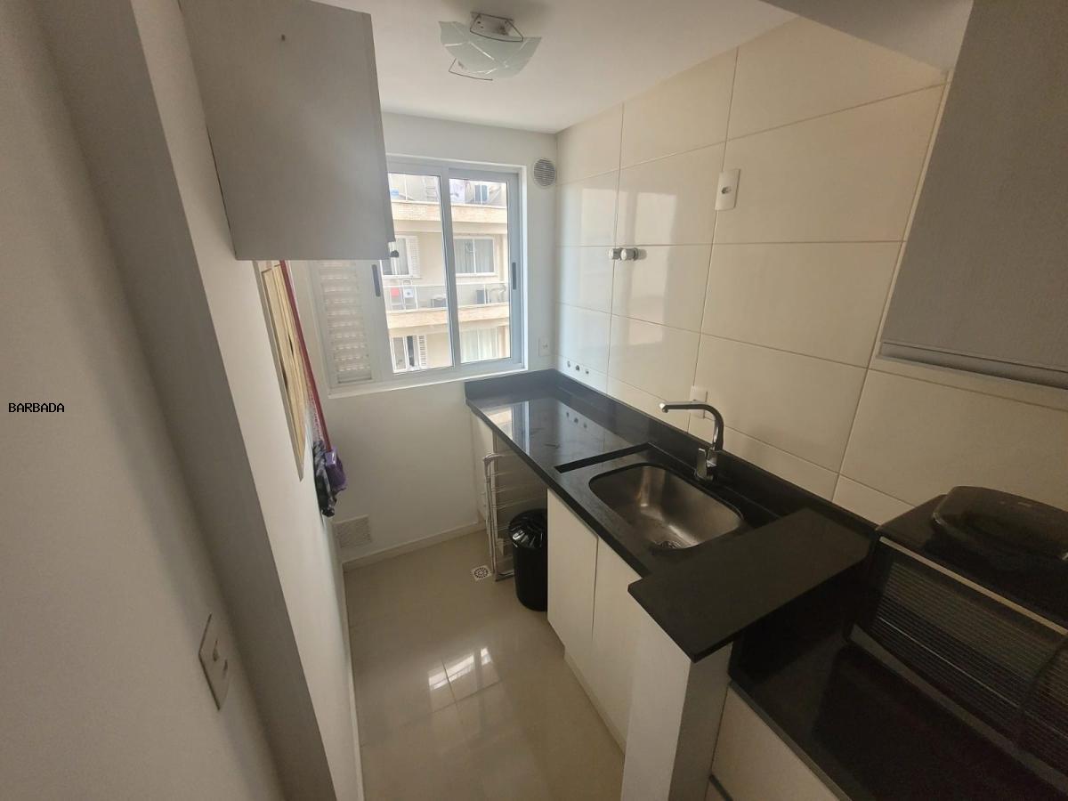 Apartamento para alugar com 3 quartos, 90m² - Foto 5