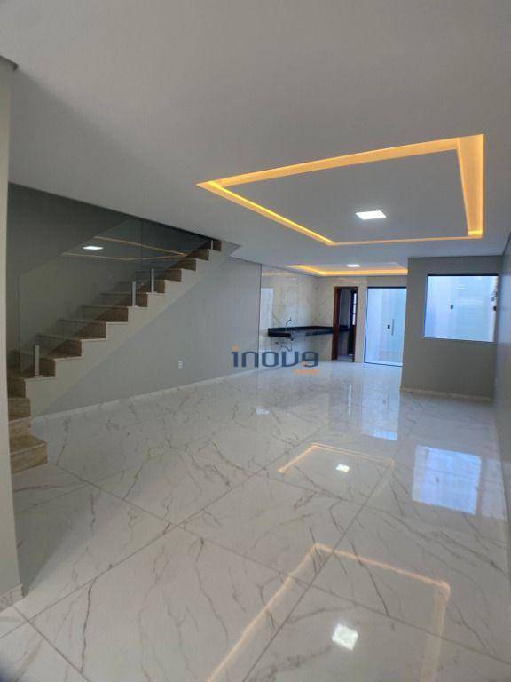 Casa à venda com 3 quartos, 143m² - Foto 12