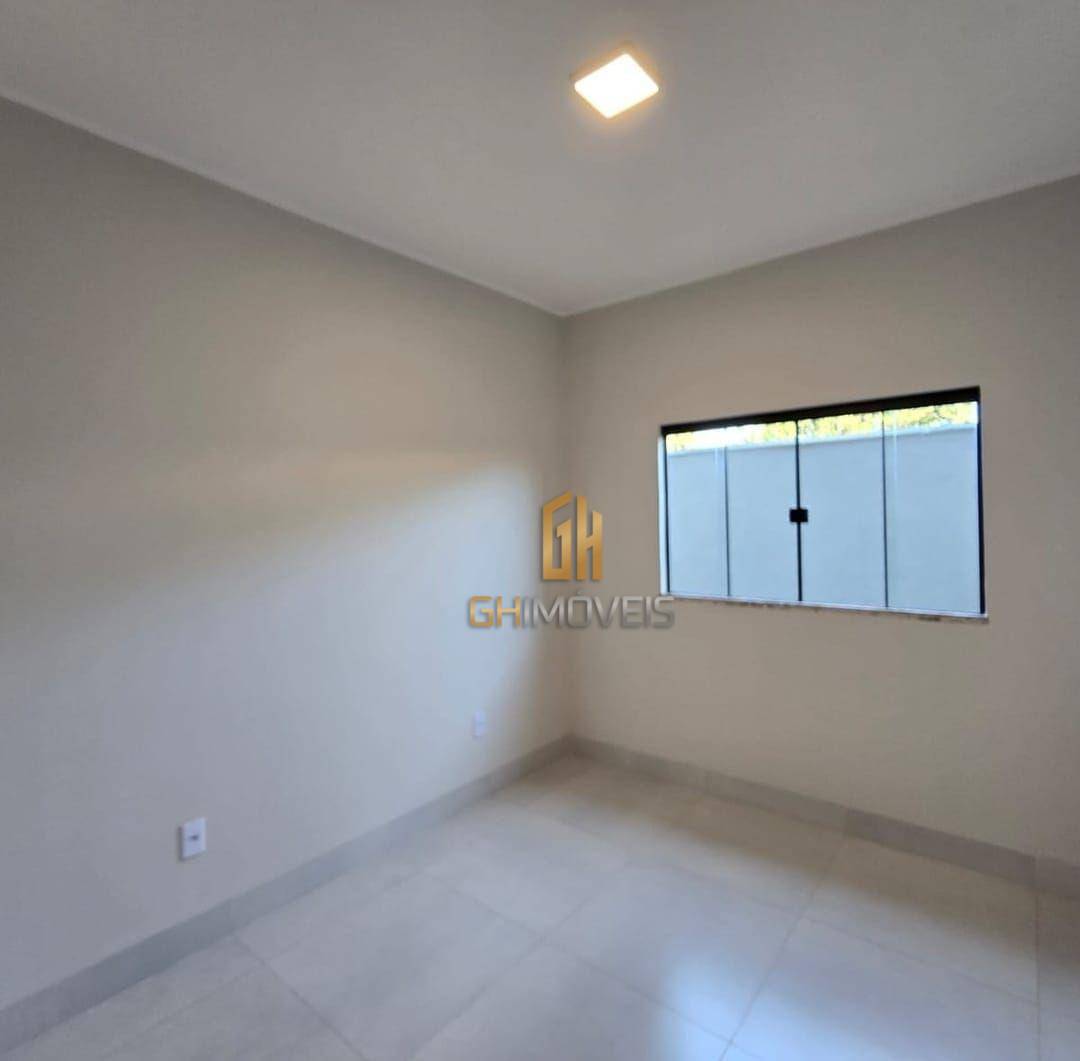 Casa à venda com 3 quartos, 109m² - Foto 4