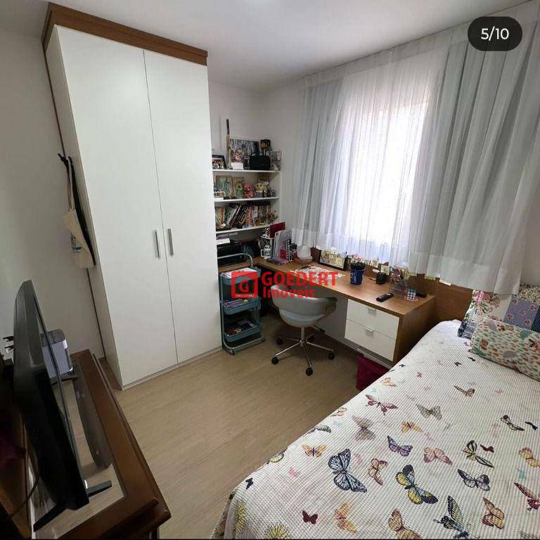 Apartamento à venda com 3 quartos, 75m² - Foto 9