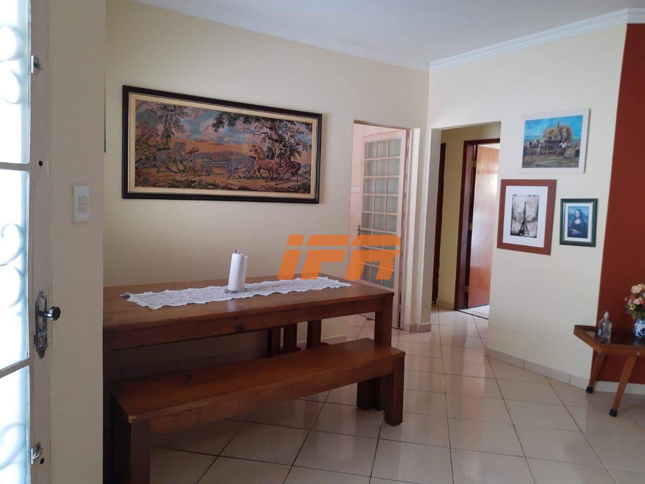 Casa à venda com 3 quartos, 180m² - Foto 19