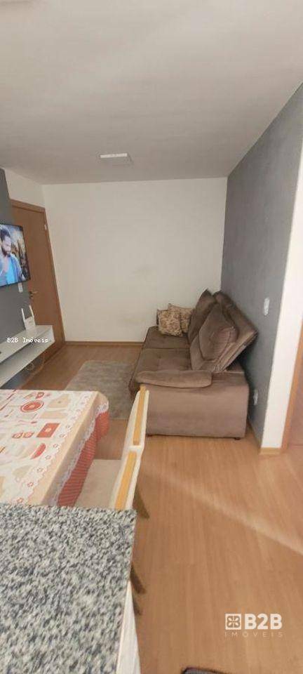 Apartamento à venda com 2 quartos, 42m² - Foto 1