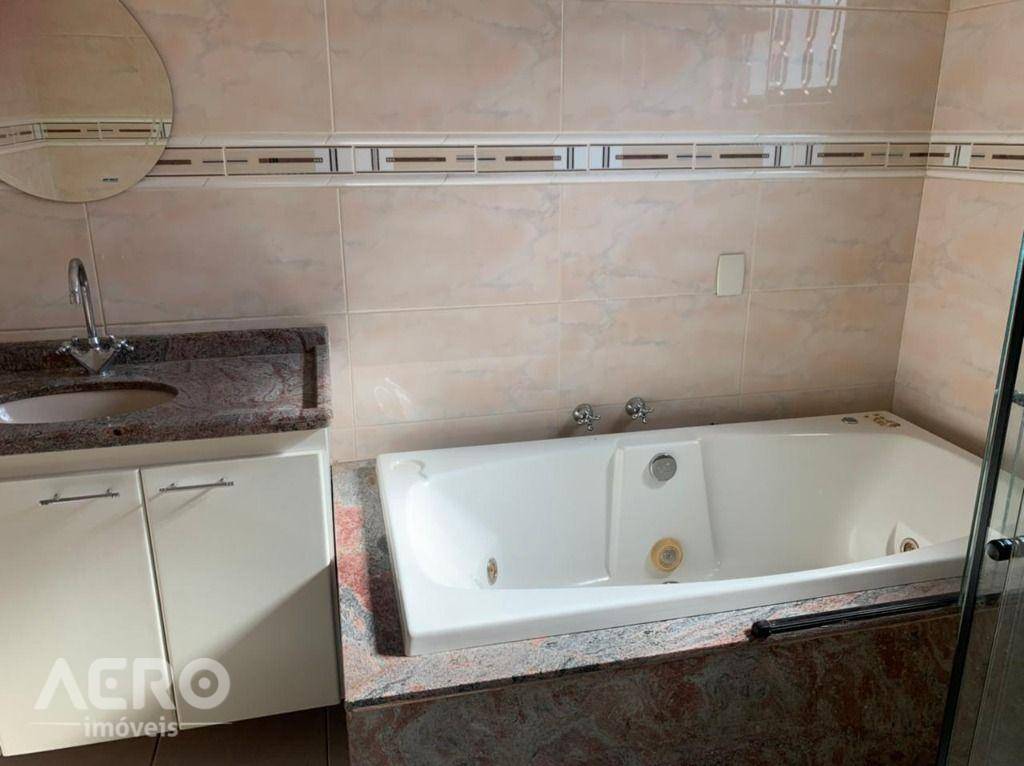 Casa de Condomínio à venda com 3 quartos, 220m² - Foto 14