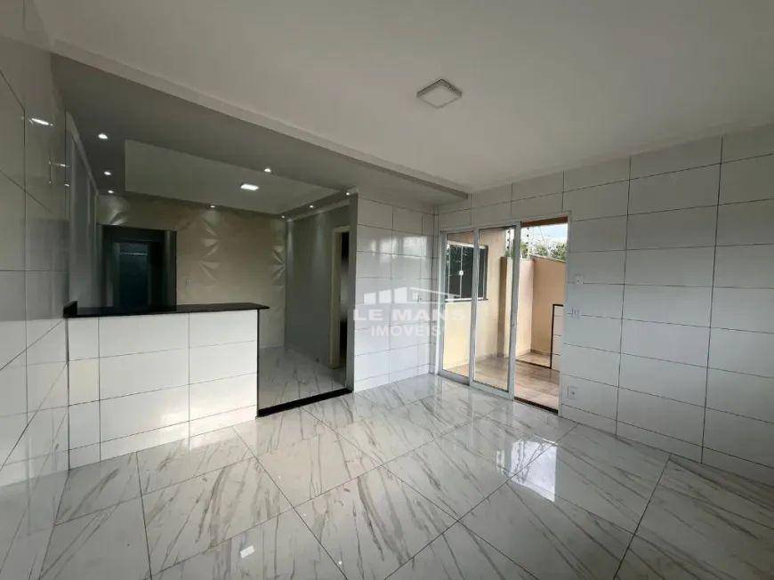 Casa para alugar com 3 quartos, 70m² - Foto 1