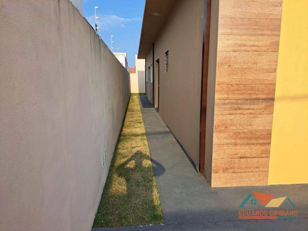 Casa à venda com 2 quartos, 65m² - Foto 18