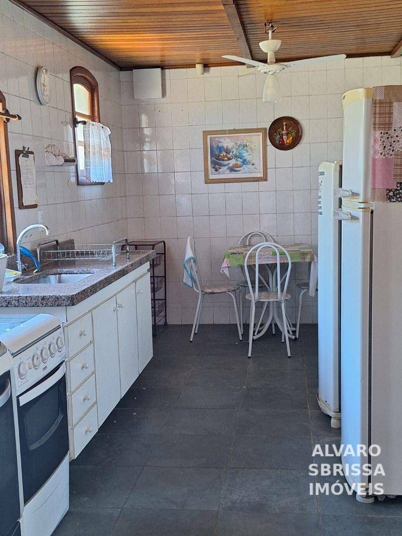 Chácara para alugar com 3 quartos, 300m² - Foto 24