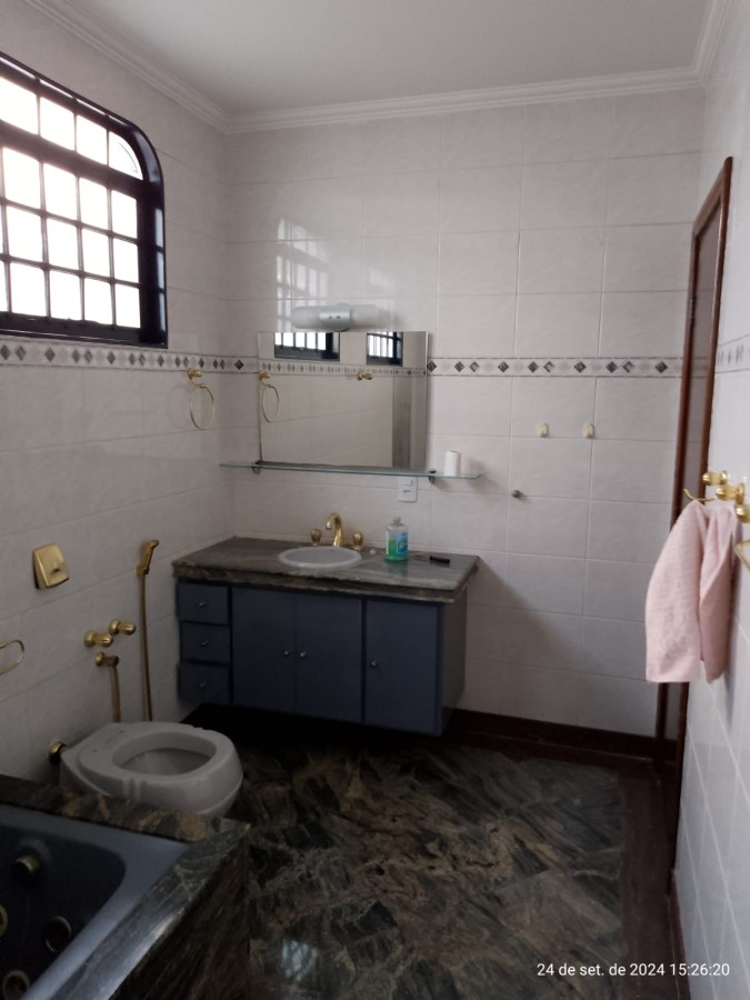 Casa à venda com 3 quartos, 300m² - Foto 14