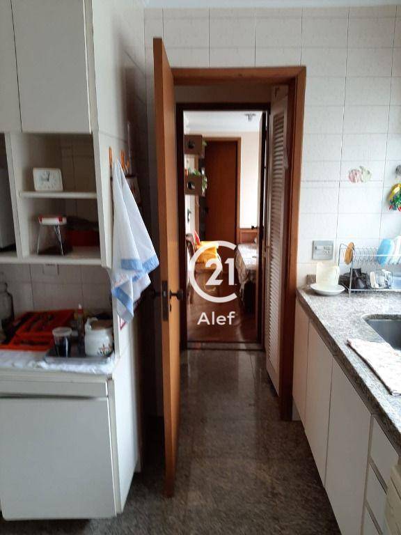 Apartamento à venda com 4 quartos, 186m² - Foto 21