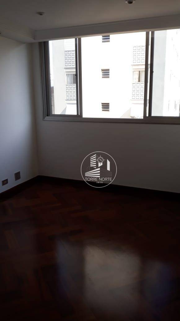 Apartamento à venda com 2 quartos, 83m² - Foto 12