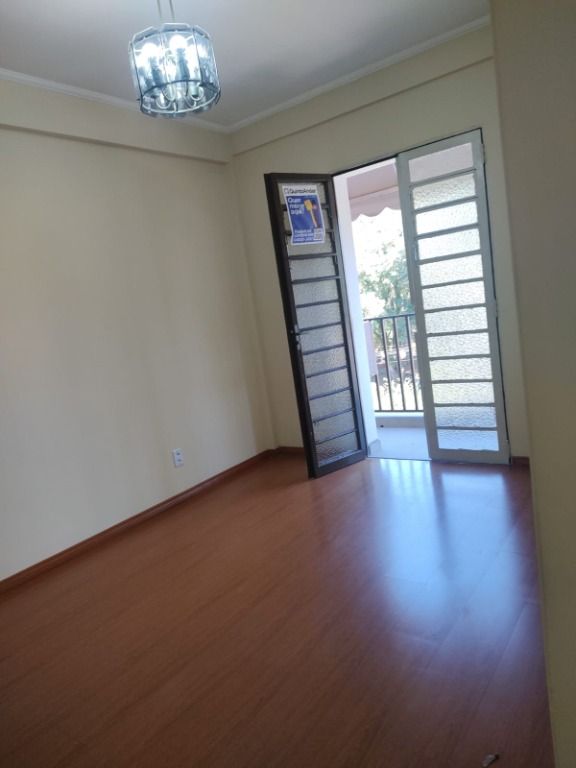 Apartamento à venda com 2 quartos, 62m² - Foto 1