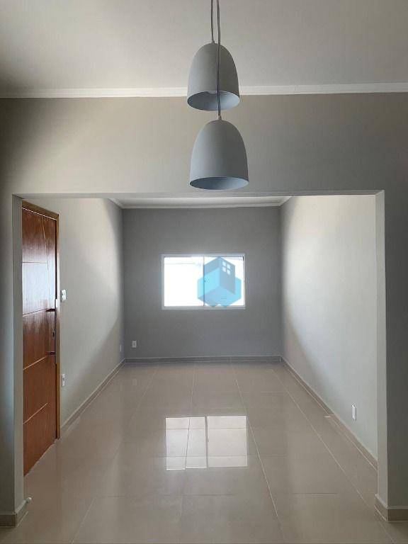 Casa à venda com 3 quartos, 170m² - Foto 3