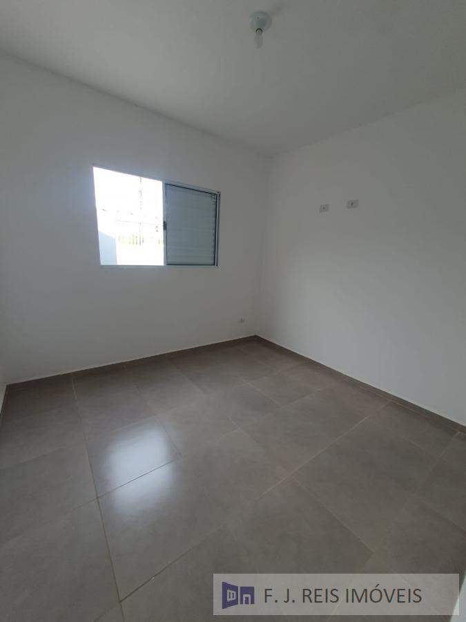 Casa à venda com 2 quartos, 160m² - Foto 7