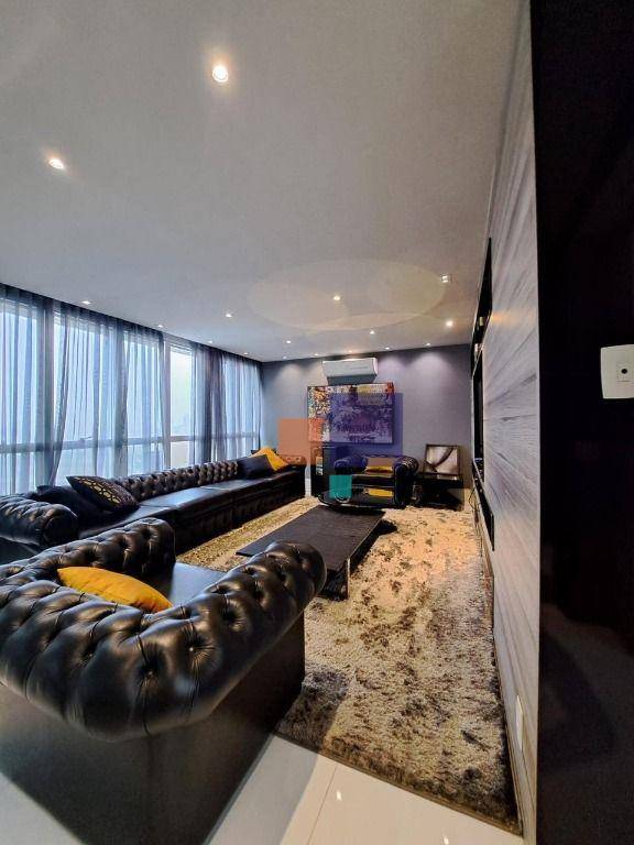 Cobertura, 3 quartos, 227 m² - Foto 3