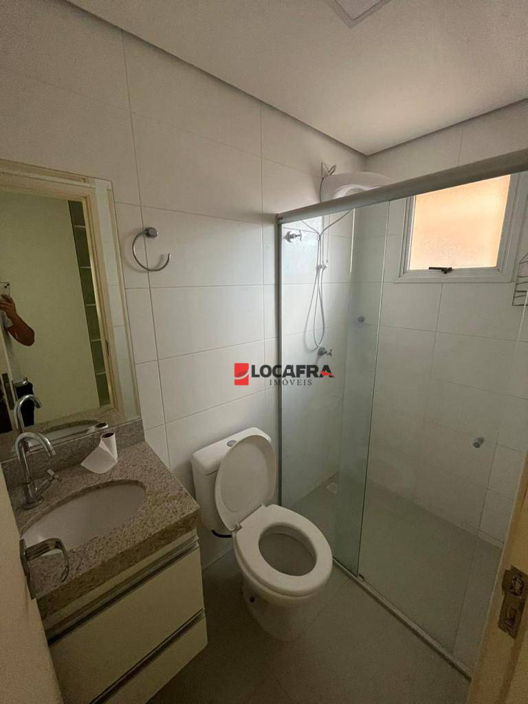 Apartamento para alugar com 2 quartos, 80m² - Foto 15