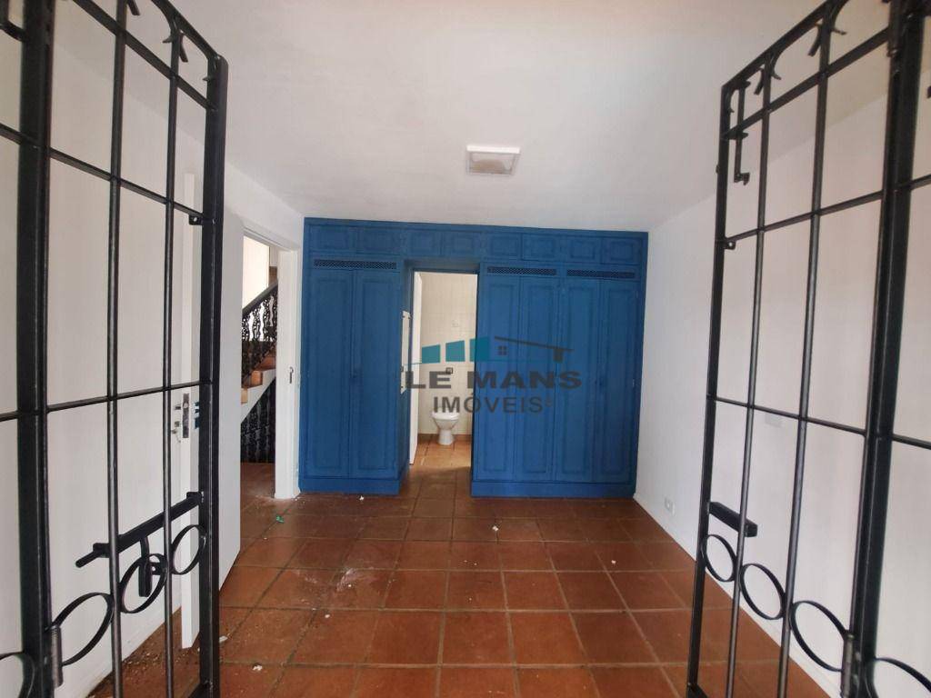 Casa à venda e aluguel com 3 quartos, 267m² - Foto 12