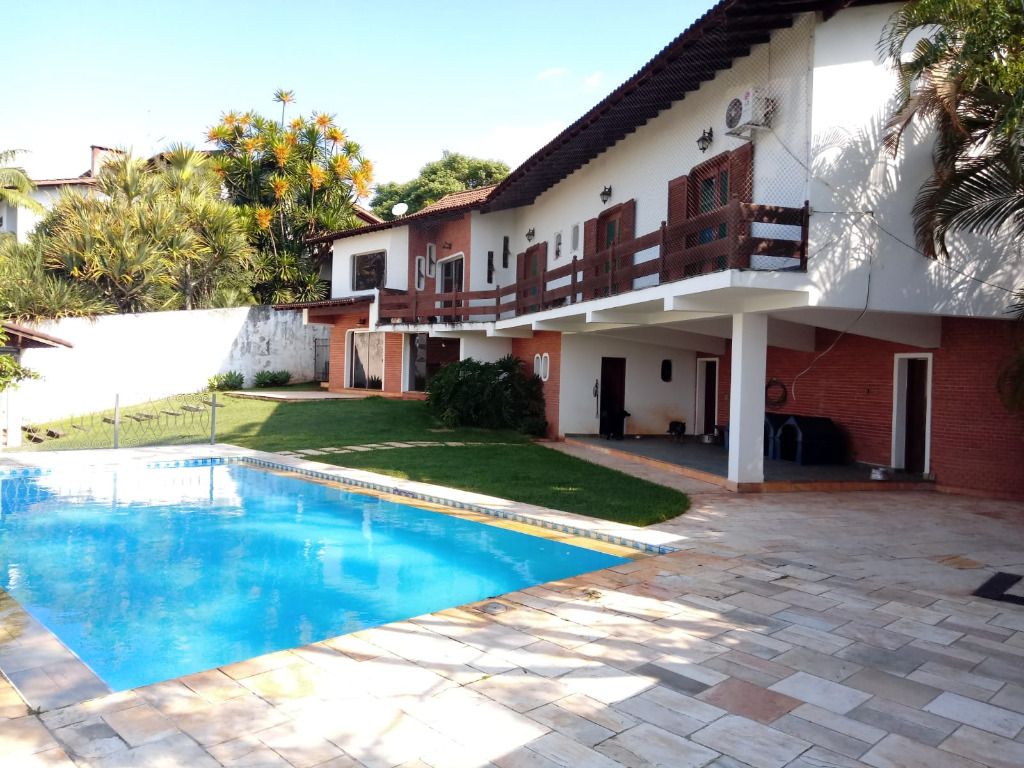 Casa de Condomínio à venda com 4 quartos, 550m² - Foto 2