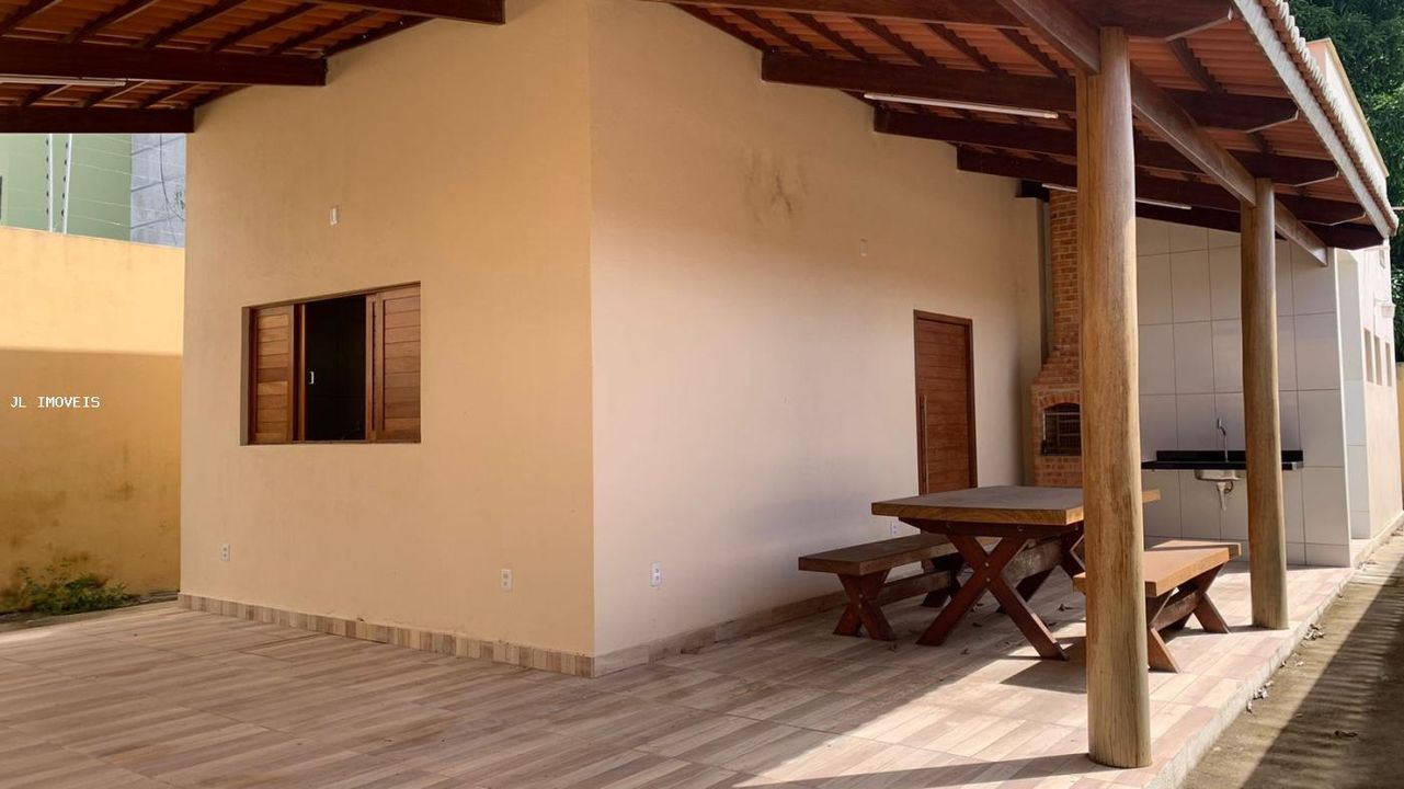 Casa à venda com 2 quartos, 180m² - Foto 3