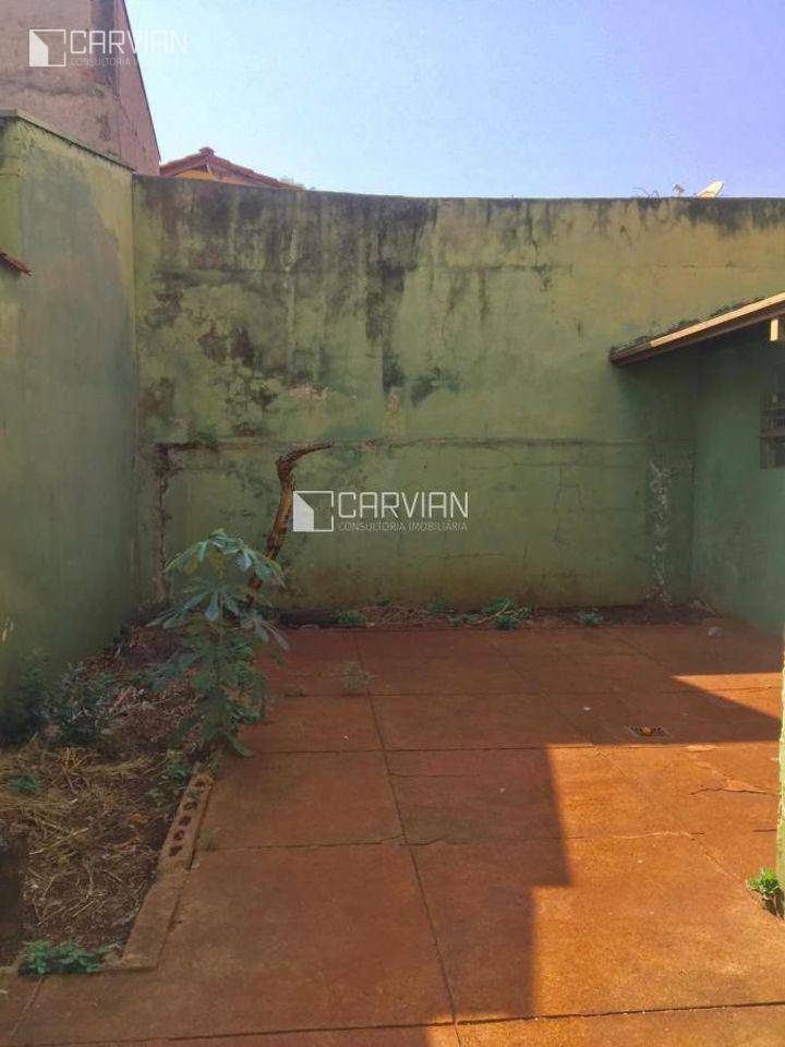 Casa à venda com 2 quartos, 70m² - Foto 25