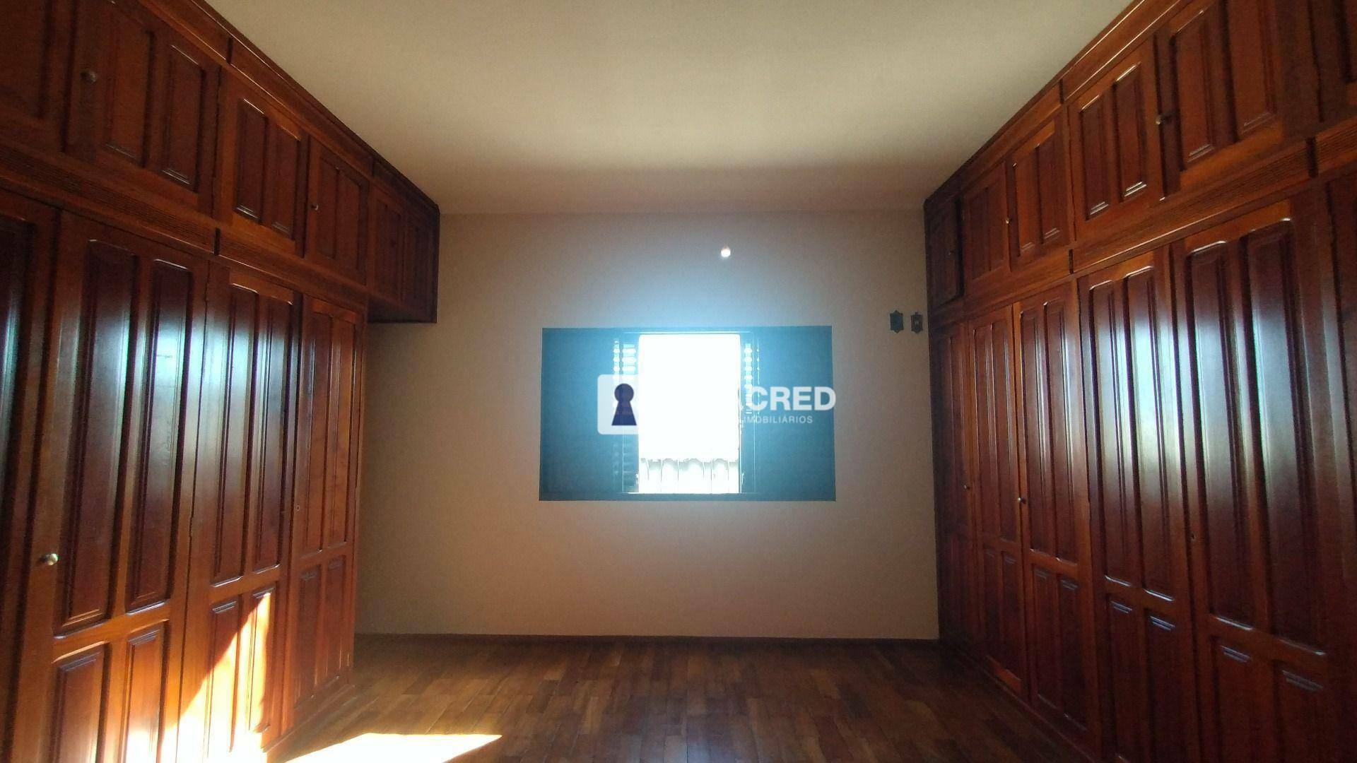 Casa à venda com 5 quartos, 300m² - Foto 10