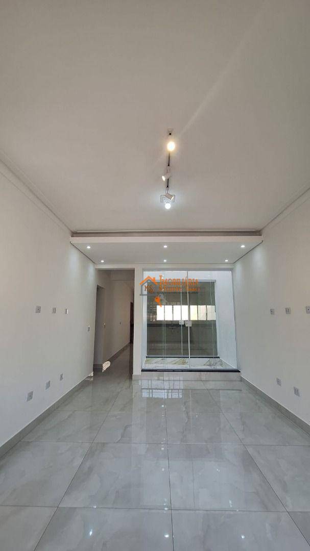 Sobrado à venda com 3 quartos, 130m² - Foto 1