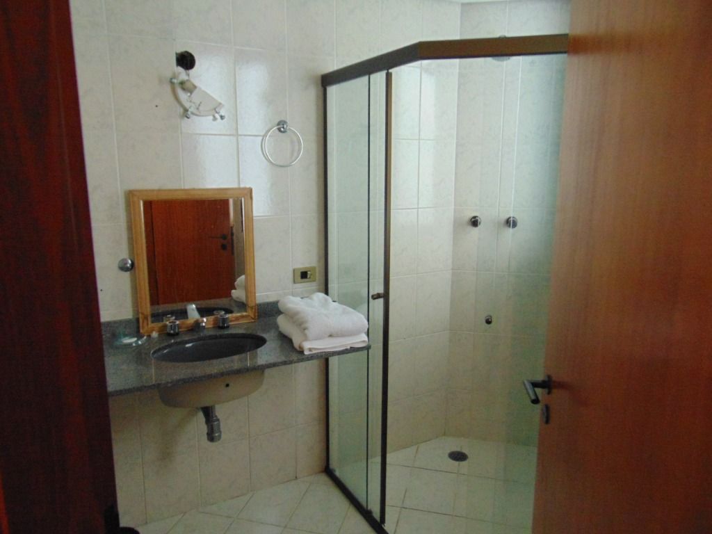 Apartamento à venda e aluguel com 3 quartos, 140m² - Foto 10