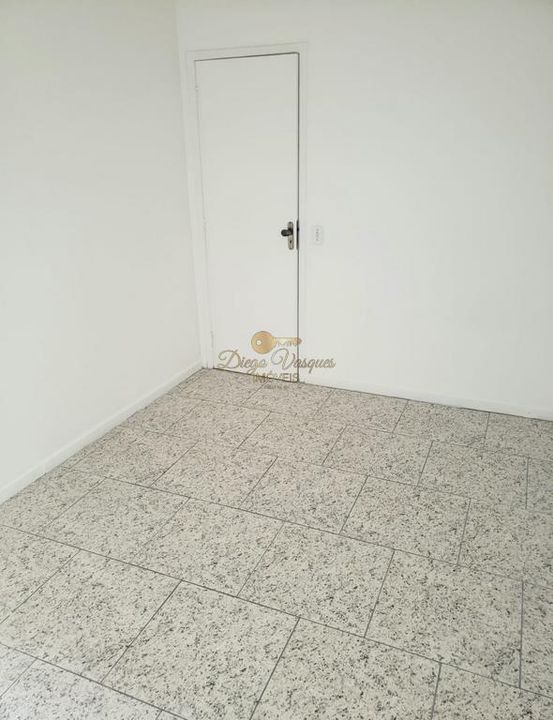 Apartamento à venda com 2 quartos, 67m² - Foto 8