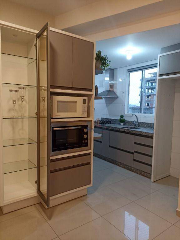 Apartamento para alugar com 3 quartos, 78m² - Foto 3
