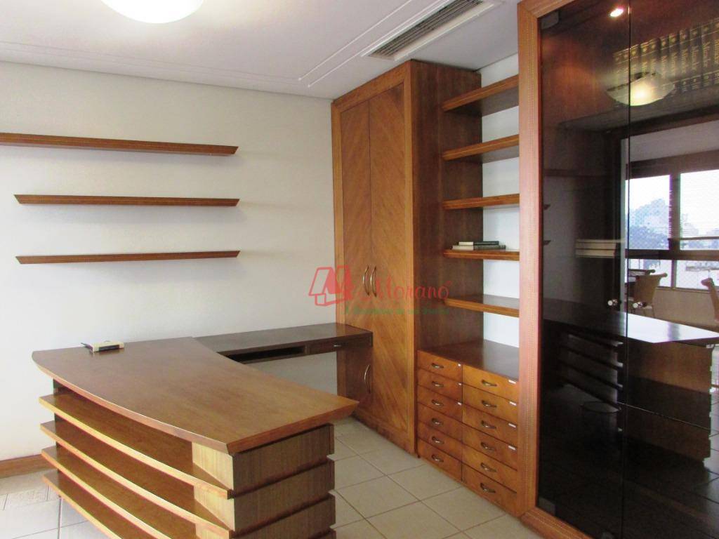 Apartamento para alugar com 4 quartos, 302m² - Foto 6