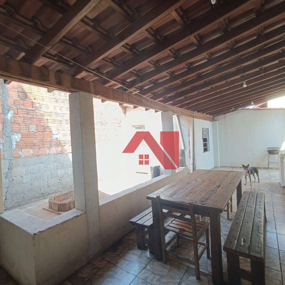 Casa à venda com 2 quartos, 150m² - Foto 12