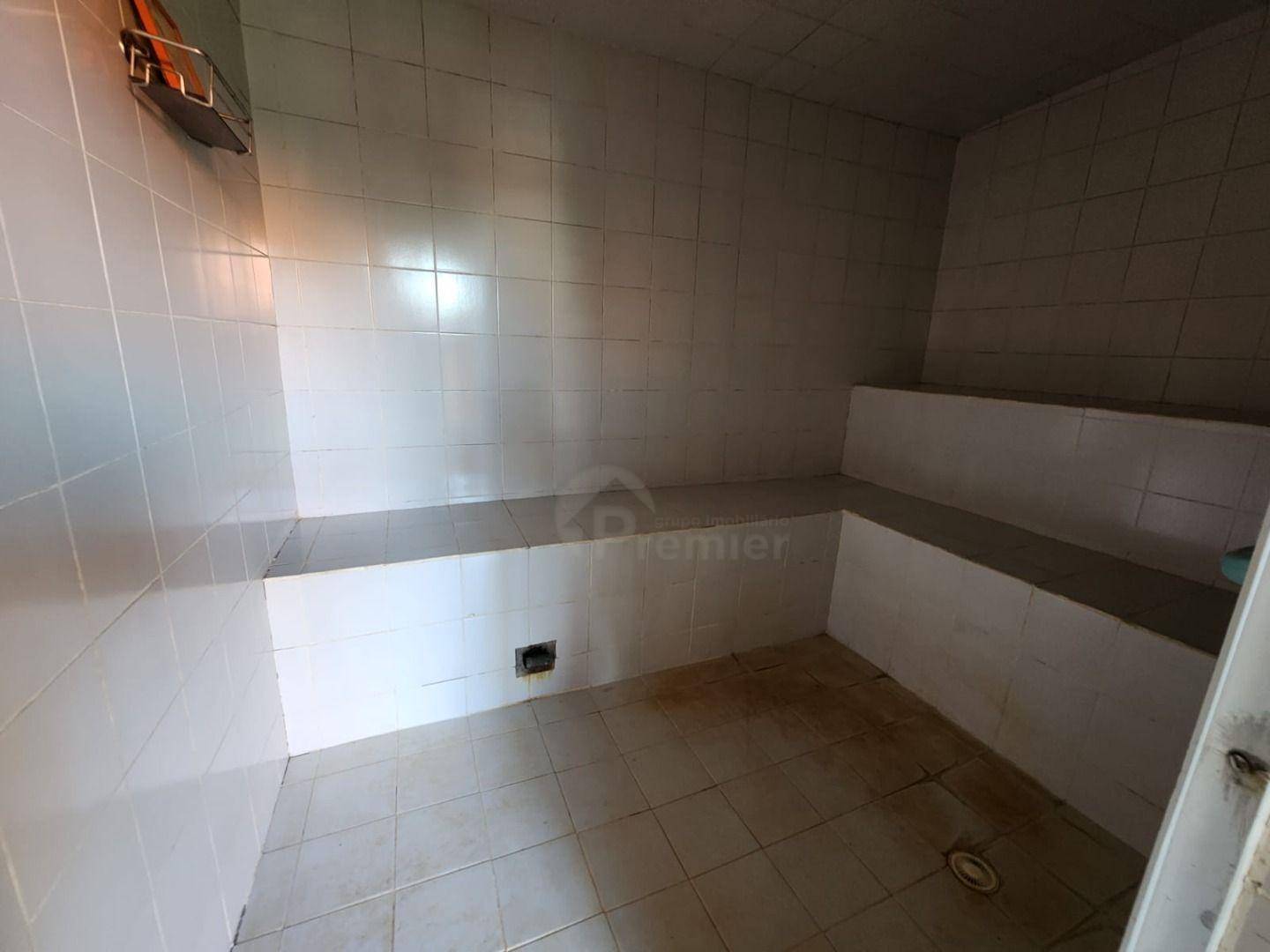 Casa de Condomínio à venda com 4 quartos, 446m² - Foto 23