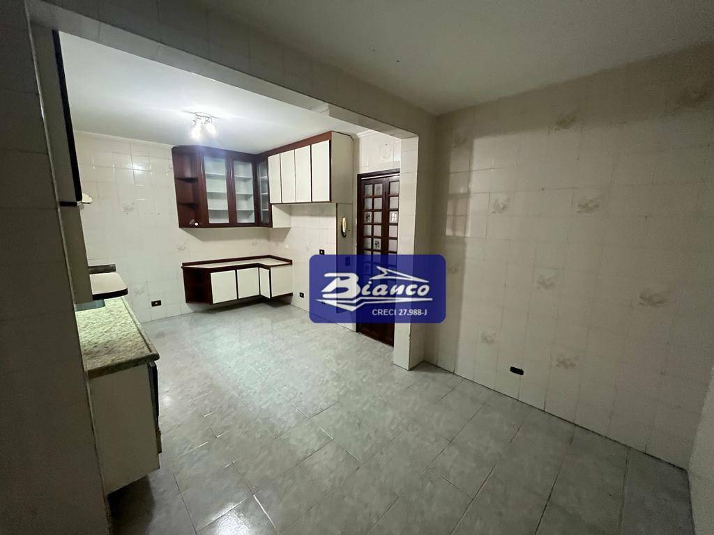 Sobrado à venda com 3 quartos, 232m² - Foto 36