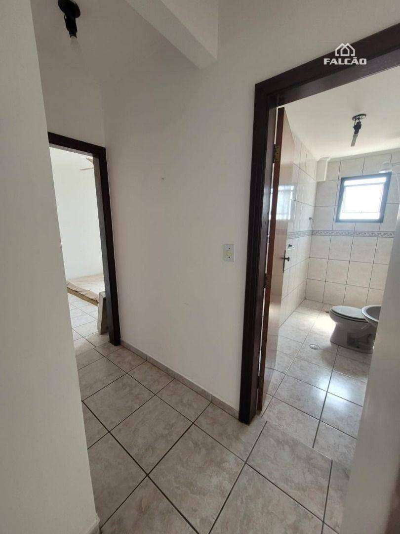 Apartamento à venda com 3 quartos, 107m² - Foto 6