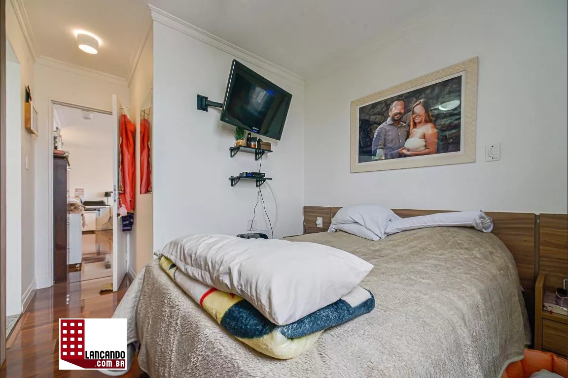 Apartamento à venda com 2 quartos, 70m² - Foto 4